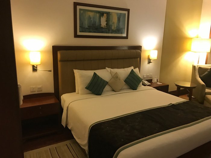 DLF CITY CLUB (Gurugram (Gurgaon)) - Lodge Reviews & Photos - Tripadvisor