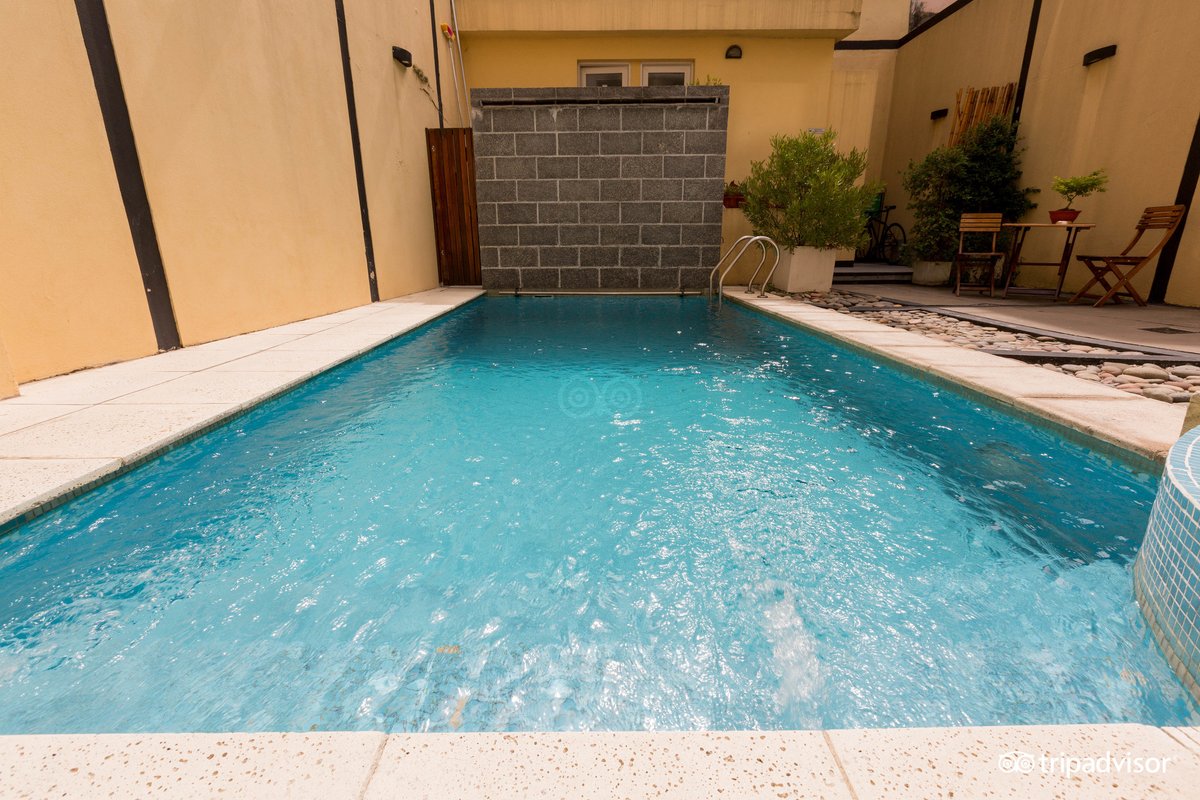 Ayres De Recoleta Uriburu Pool: Pictures & Reviews - Tripadvisor