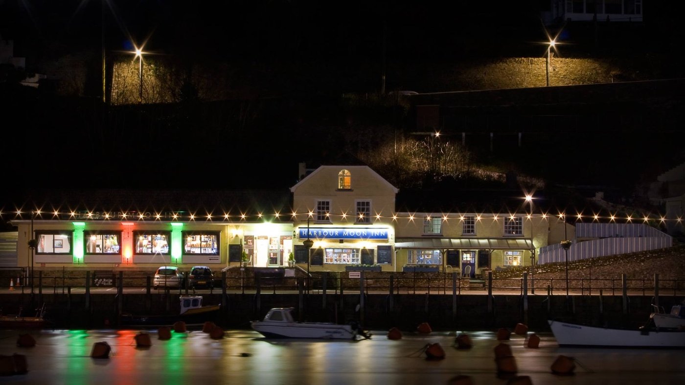 HARBOUR MOON ACCOMMODATION - Prices & Lodge Reviews (Looe, Cornwall)