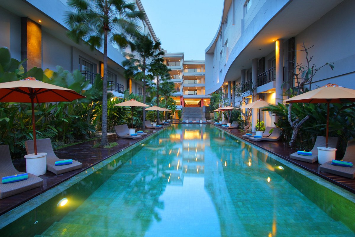 b Hotel Bali &amp; Spa, hotell i Denpasar