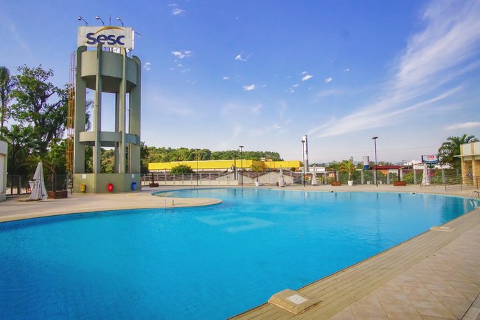 Conheça a piscina com água mineral que fica pertinho de Curitiba