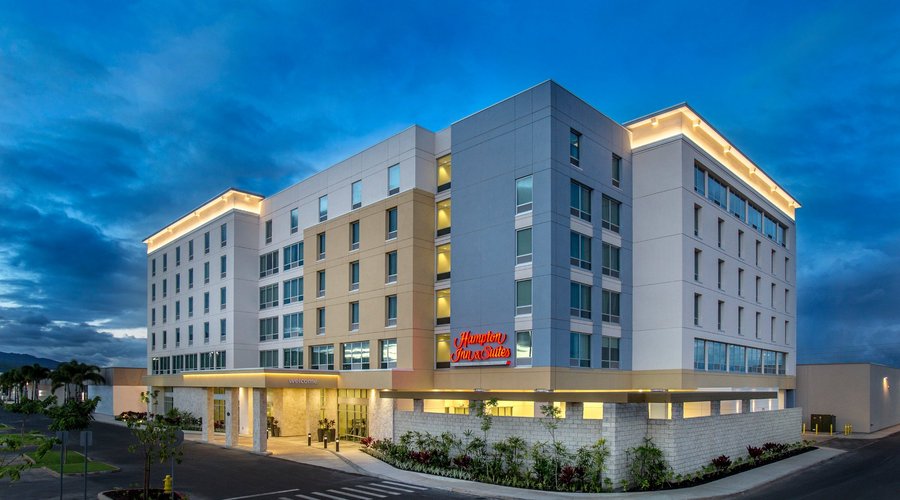 Hampton Inn & Suites by Hilton Oahu-Kapolei Exterior Dusk