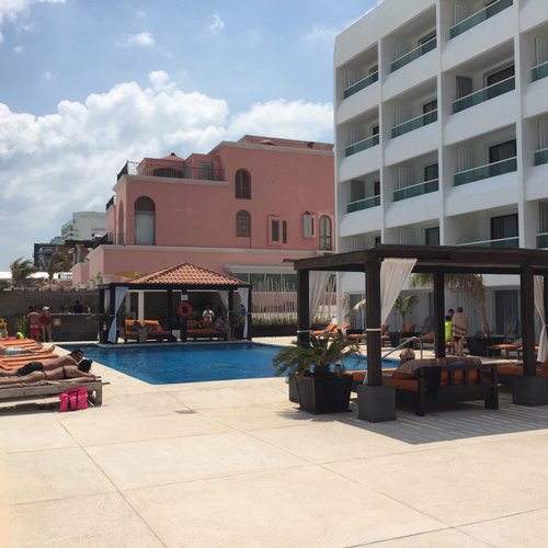 Hotel photo 14 of Flamingo Cancun Resort.