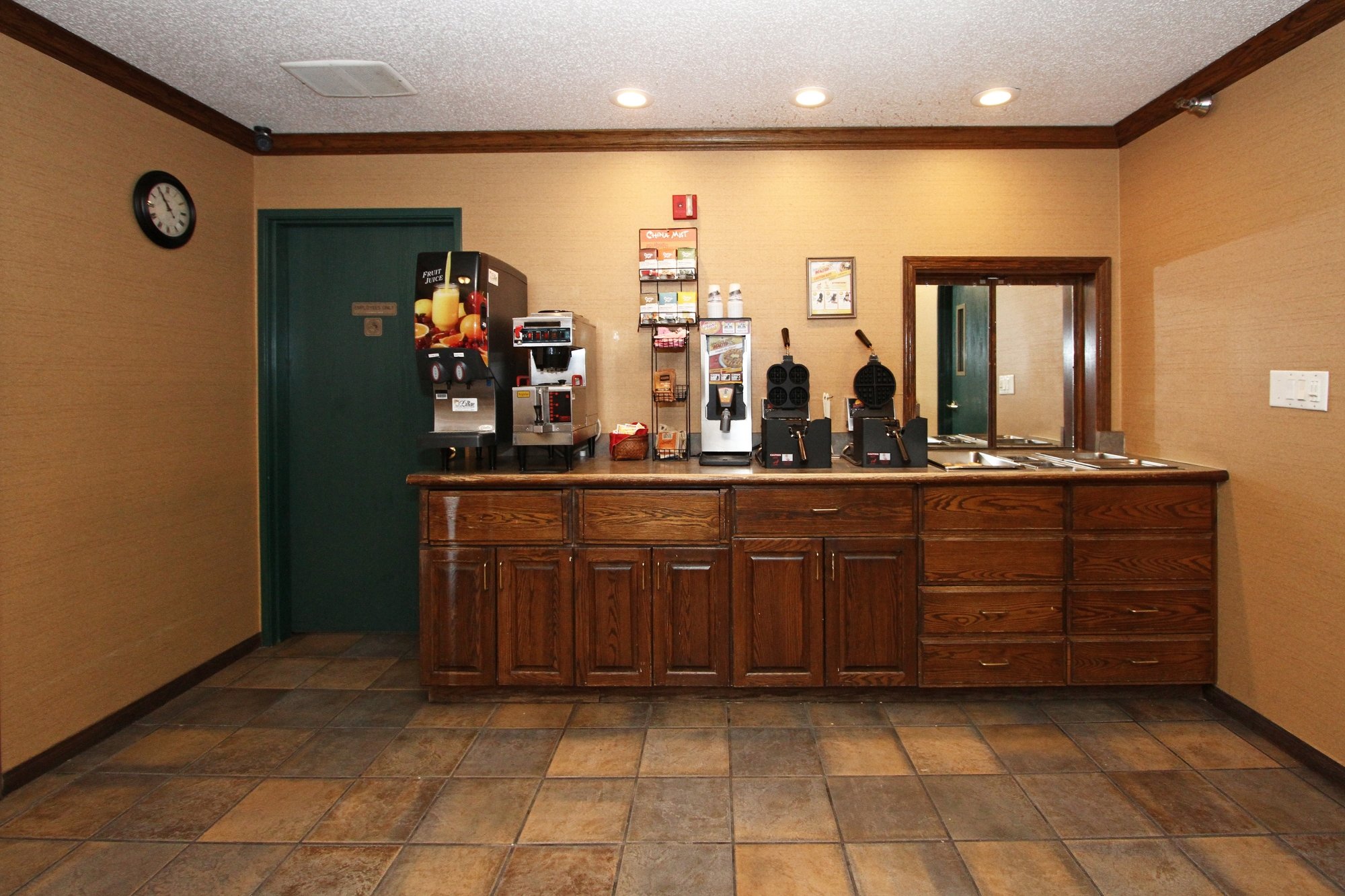 Hotel photo 35 of New Victorian Suites.