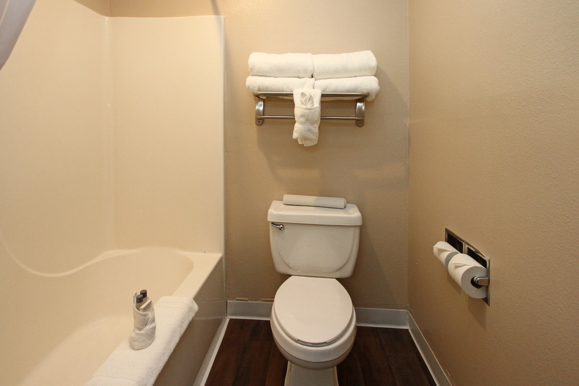 Hotel photo 13 of New Victorian Suites.