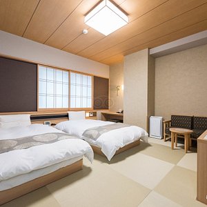 The Twin Room at the Tennen Onsen Toyama Tsurugi no Yu Onyado Nono