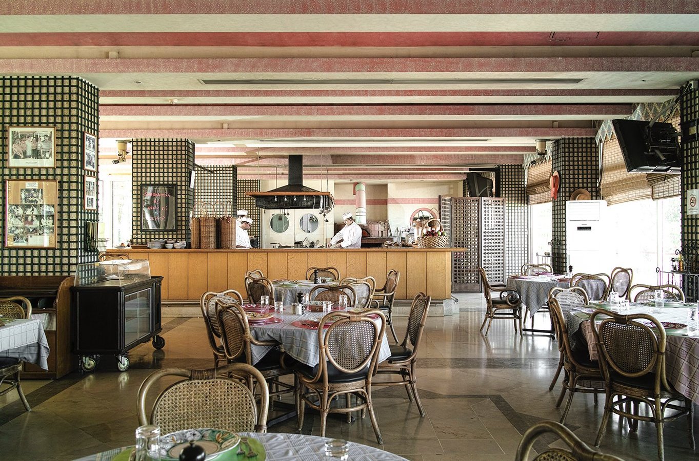 Al Bustan Hotel by null