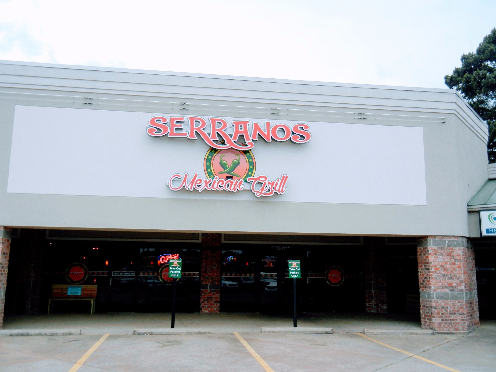 Serranos mexican grill discount