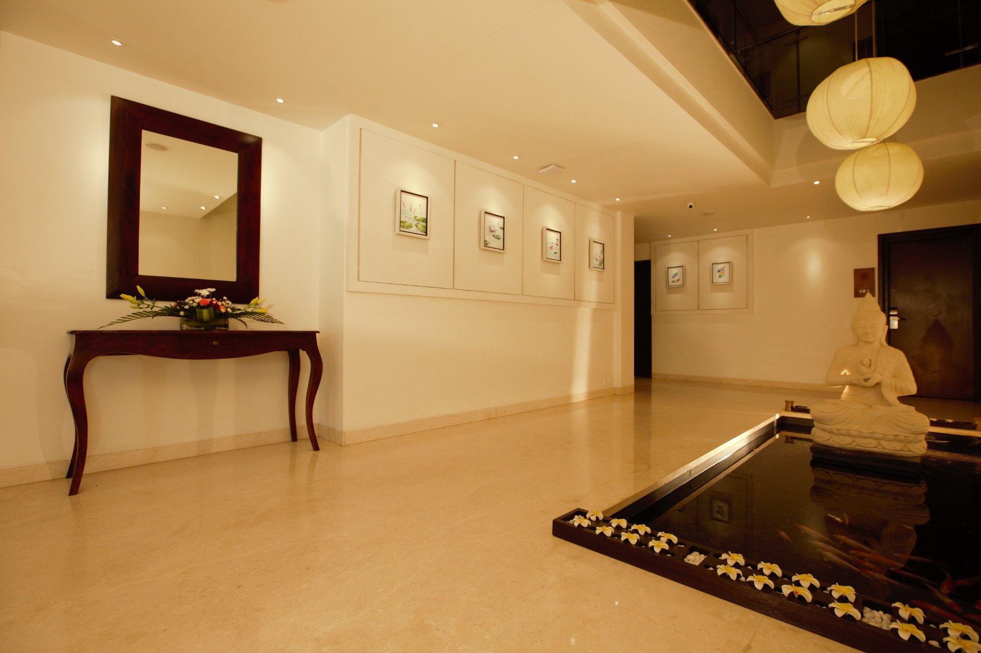 TEMPLE TREE HOTEL by null