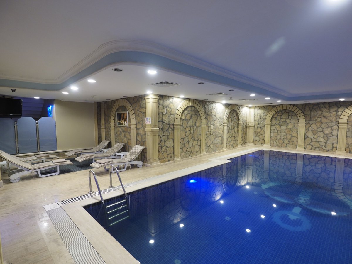 Seminal Hotel Pool: Pictures & Reviews - Tripadvisor