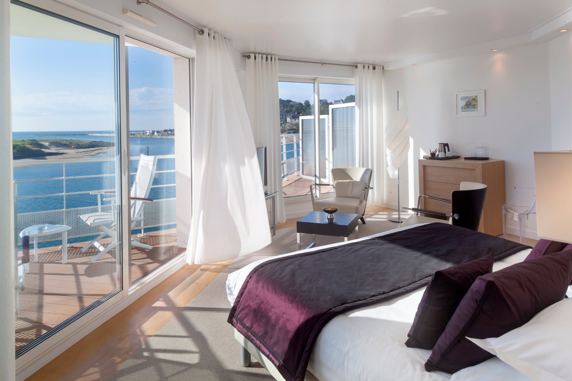 Hôtel la Marine by null