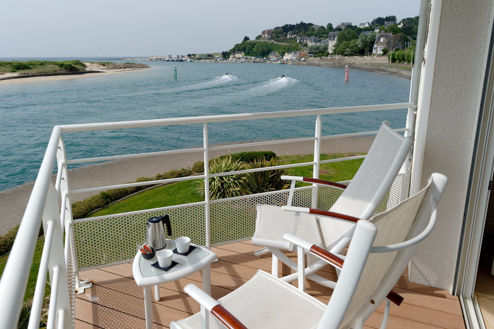 Hôtel la Marine by null