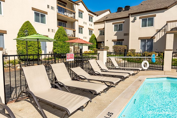 Club Hotel Nashville Inn And Suites Pool Pictures And Reviews Tripadvisor