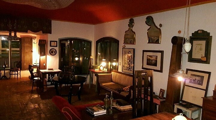 Salon