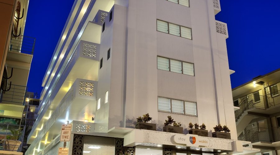 Stay Waikiki's Entrance at Night