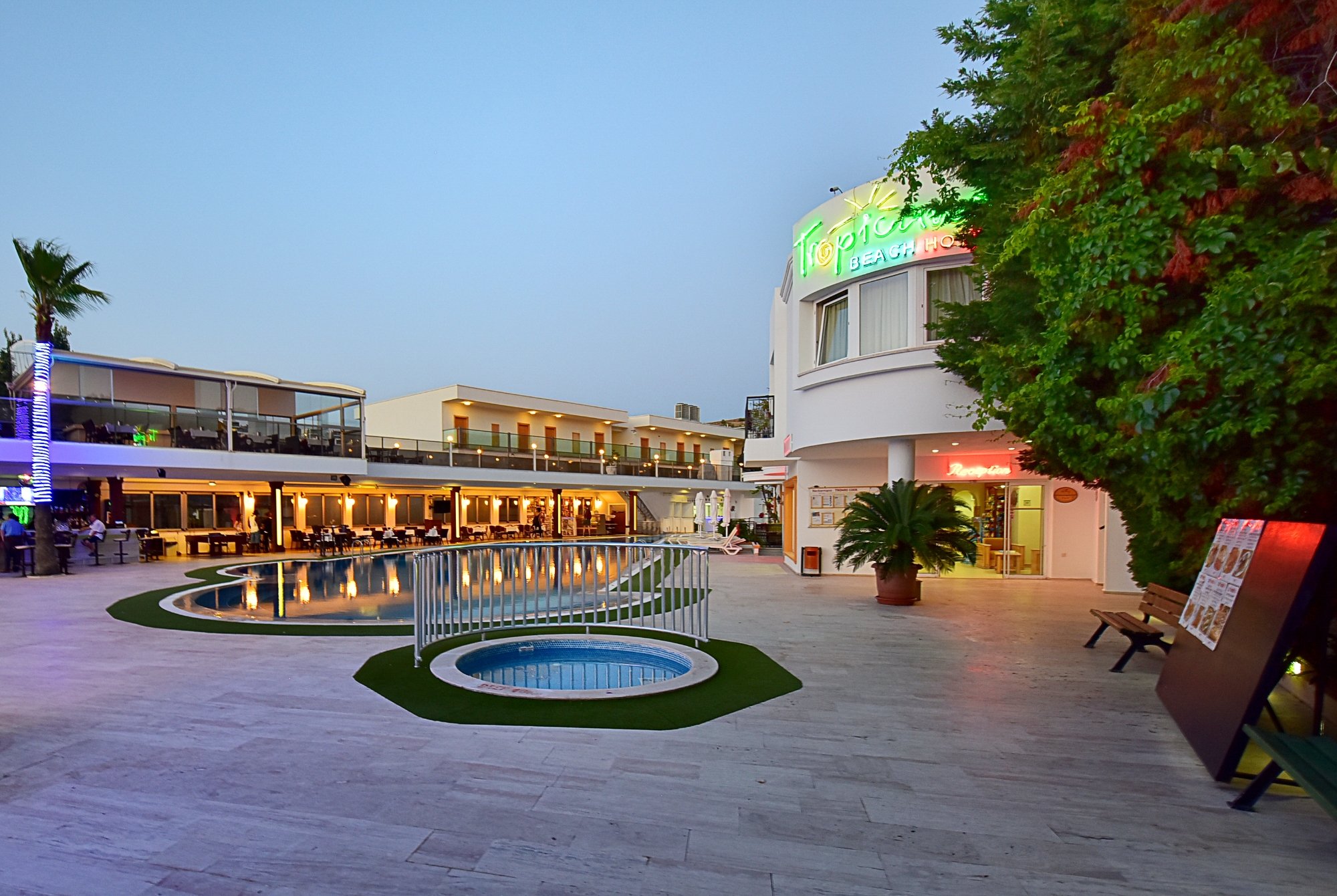 Hotel photo 6 of Tropicana Beach Hotel.
