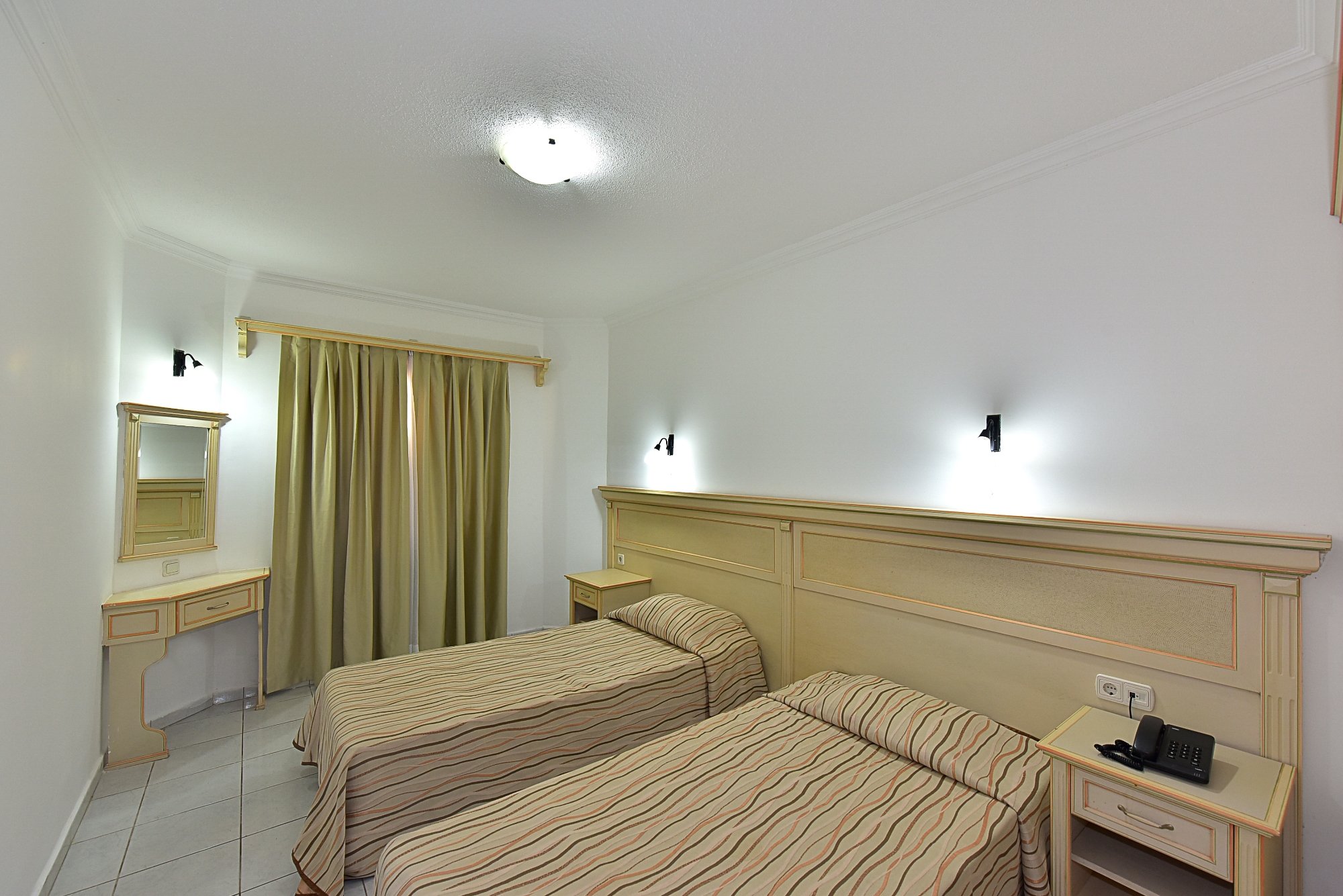 Hotel photo 18 of Tropicana Beach Hotel.