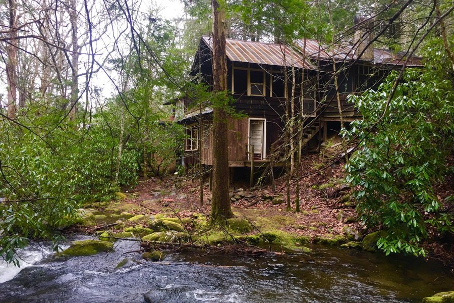 ghost town tennessee theme park