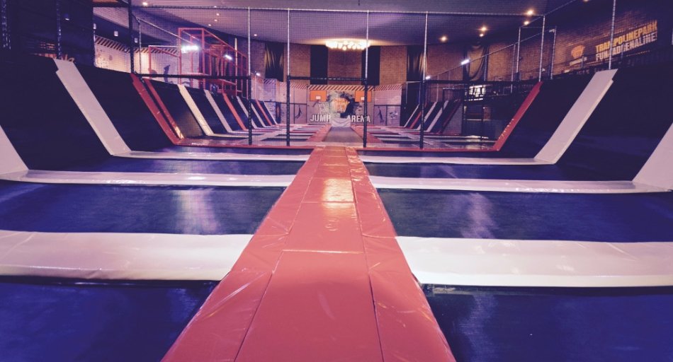 Jump xl trampoline clearance park