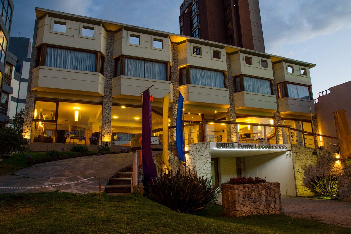 Cortinas sin sus ganchos para colgar - Picture of Fonte Arcada Hotel & Spa,  Villa Gesell - Tripadvisor