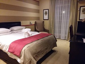 Room & Suite