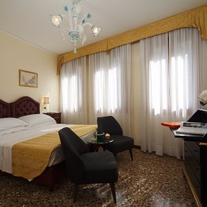 Pensione Accademia - Villa Maravege in Venice, image may contain: Villa, Housing, Hotel, Hacienda