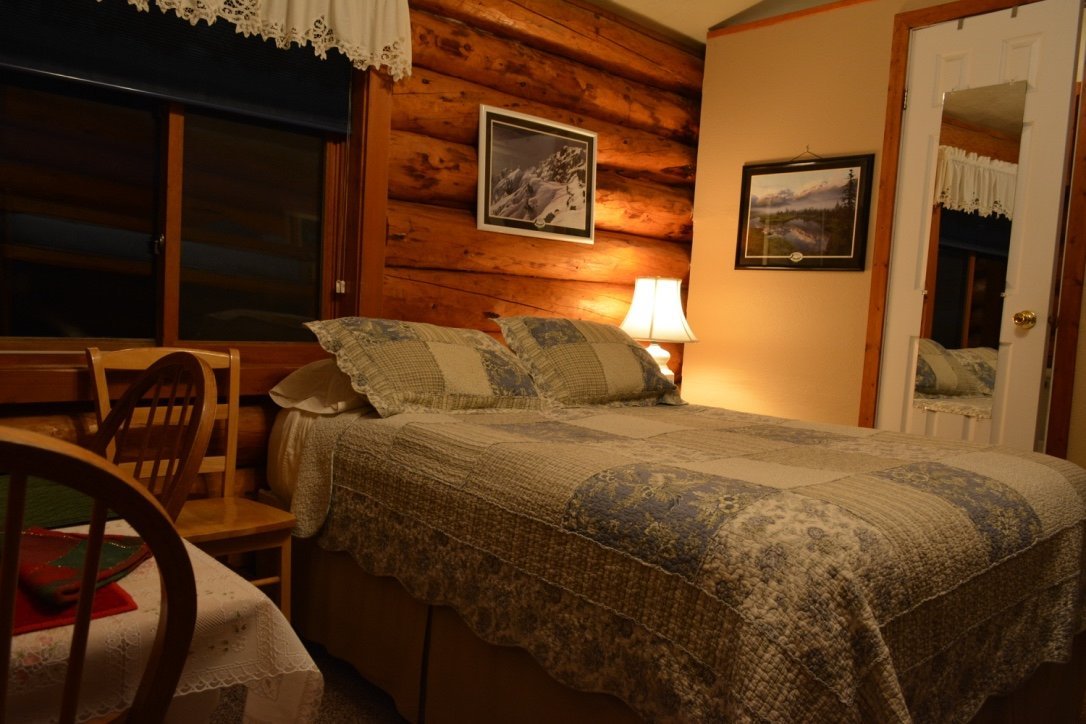 Hatcher Pass Cabins Rooms: Pictures & Reviews - Tripadvisor