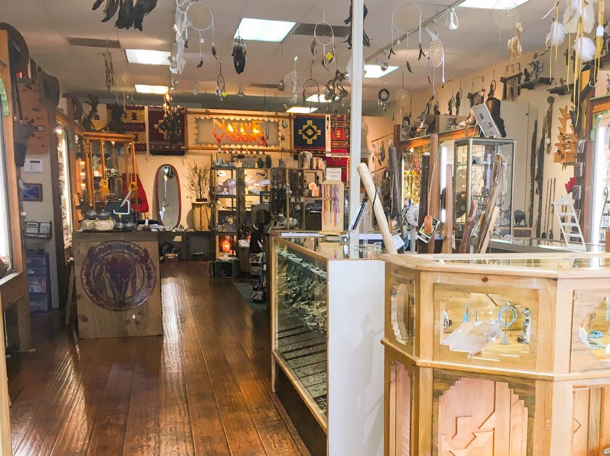 Southwest-area pawnshop specializes in luxury merchandise