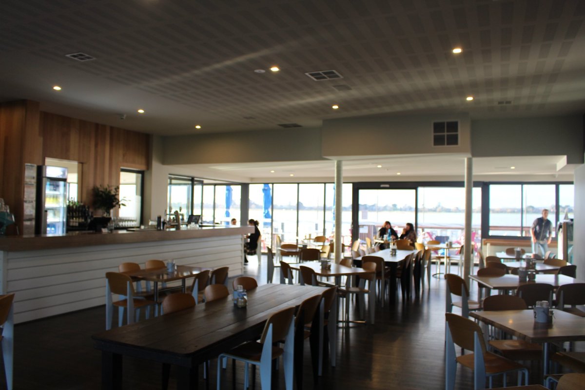 yacht club restaurant ballarat