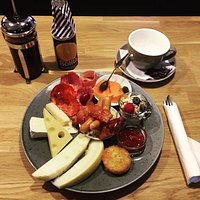 Vores populære brunchtallerken!