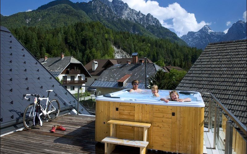 Luxury apartment´s (AP1) sunny terrace with a hot tub