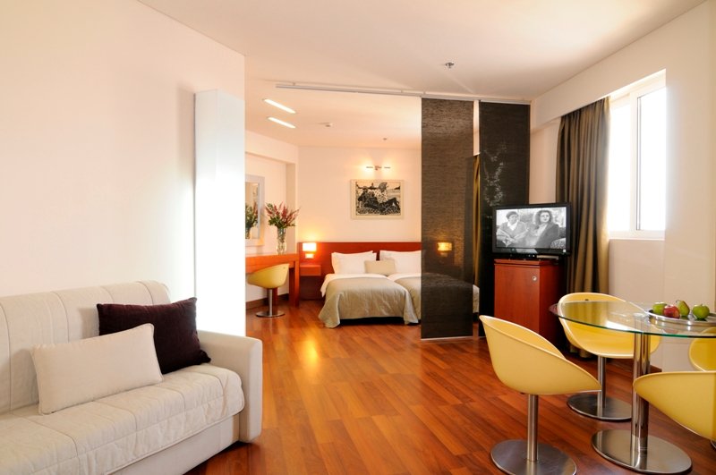 Dorian Inn Hotel Rooms: Pictures & Reviews - Tripadvisor