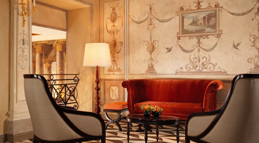 Hotel Eden offers many intimate corners