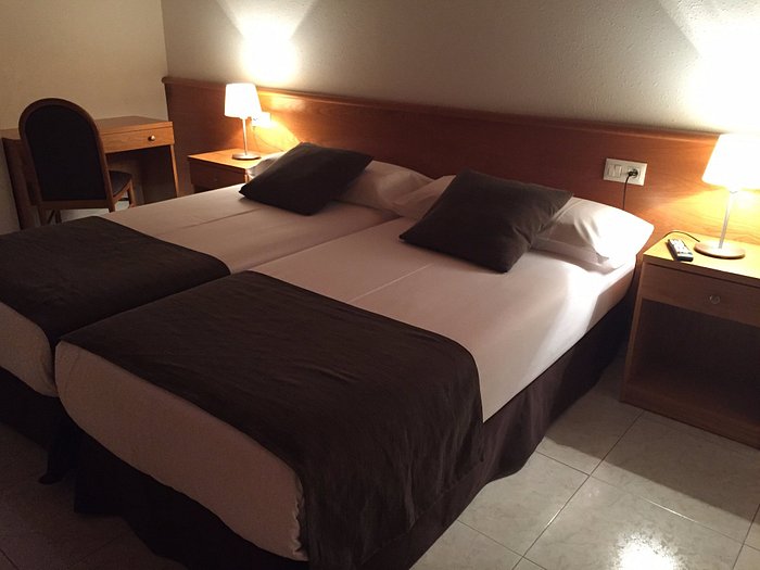 ALTA GARROTXA HOTEL $86 ($̶9̶9̶) - Prices & Hostel Reviews - Spain ...