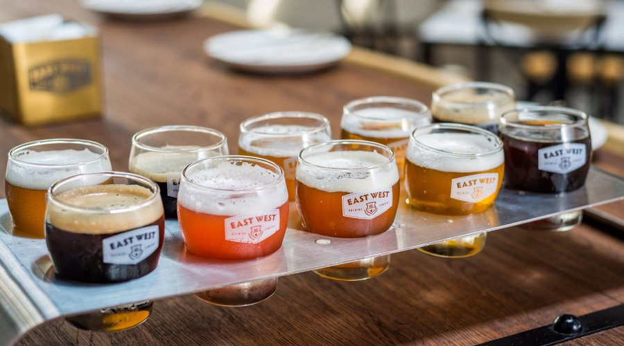 KING'S FLIGHT - 10 housemade craft beers for your enjoyment 🍻