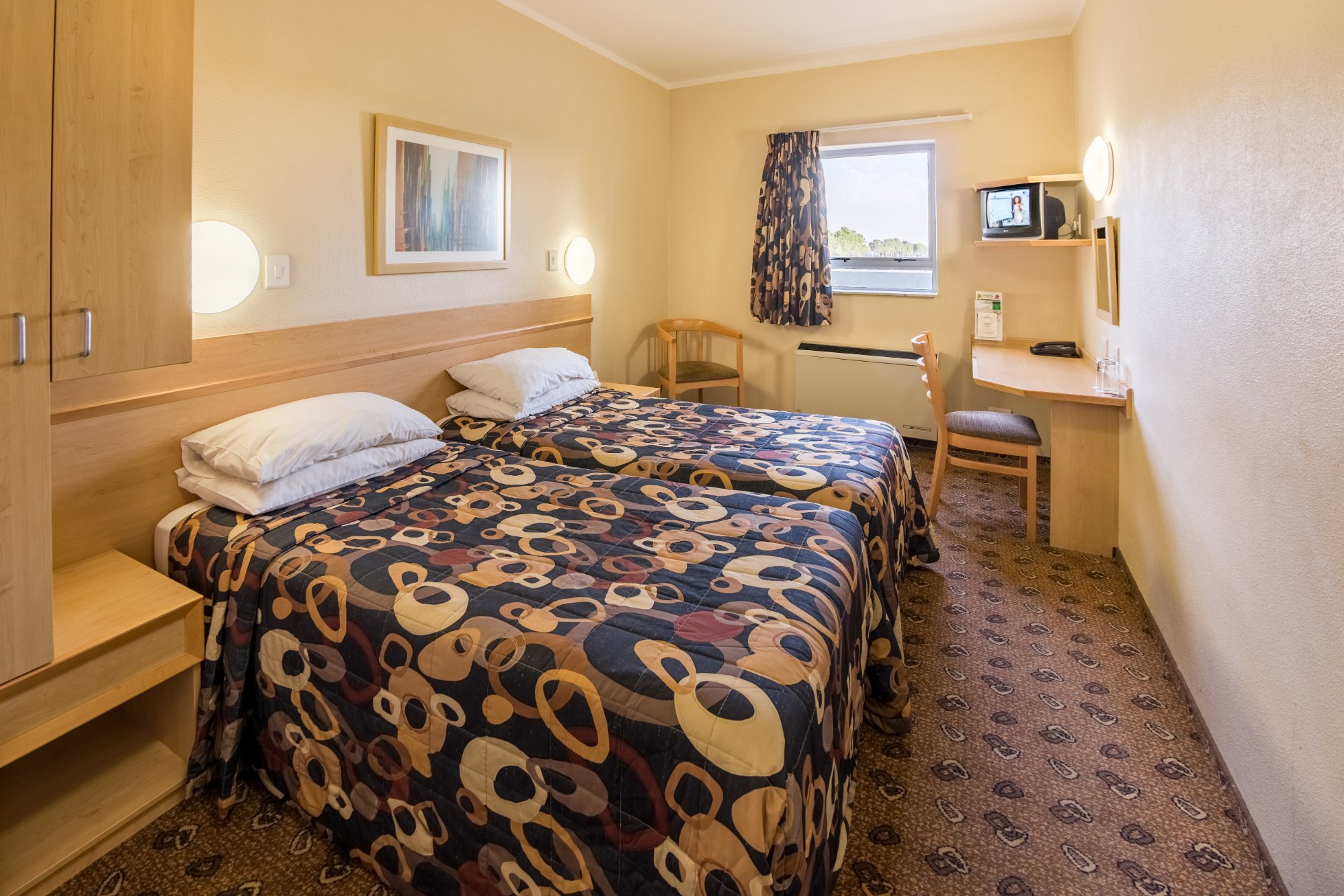 ROAD LODGE BLOEMFONTEIN AIRPORT Hotel Reviews Price Comparison   Road Lodge Bloemfontein 