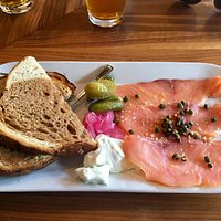 Smoked salmon with dill cream cheese, capers and onions