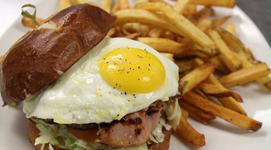 The Hill Bar & Grill