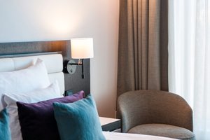 Room & Suite