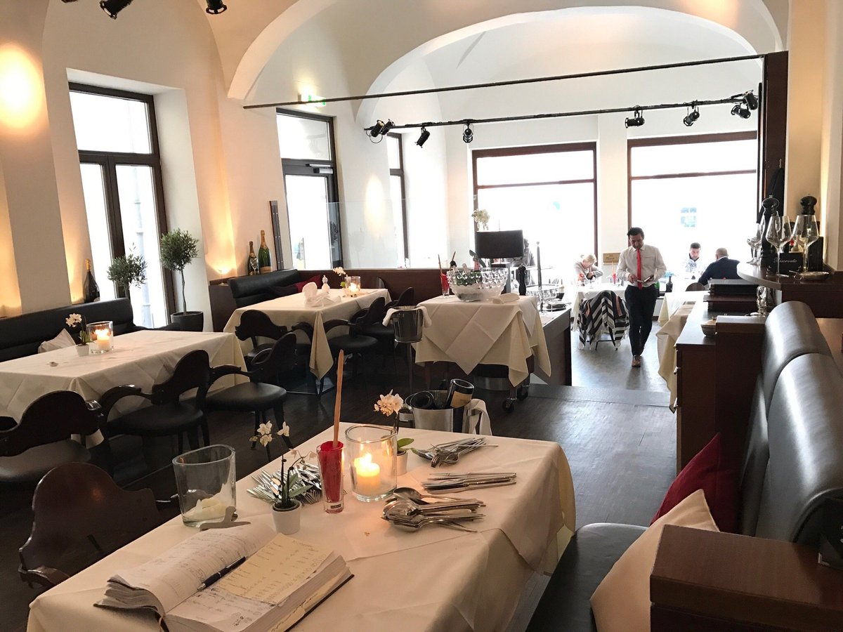 THE 10 BEST Restaurants in Augsburg (Updated January 2024)