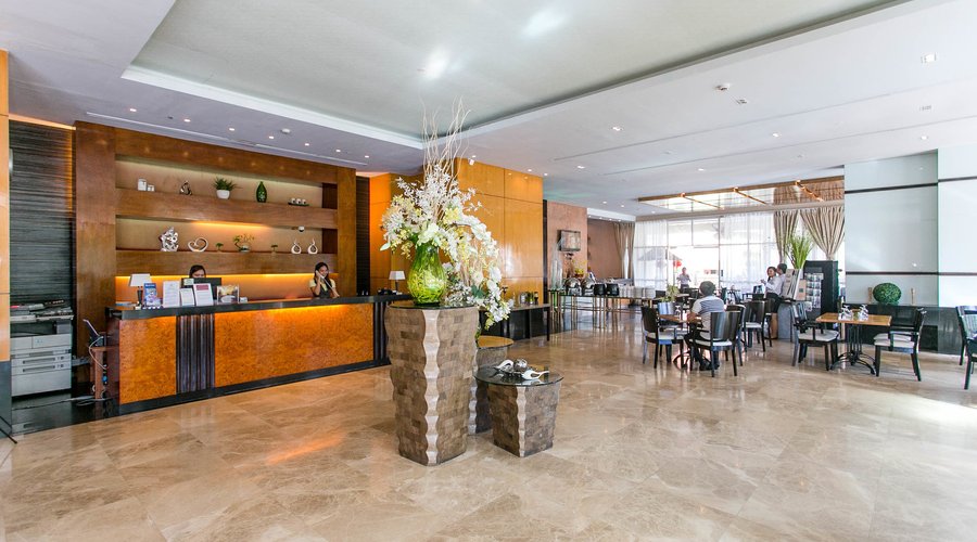 Lobby at the Sotogrande Hotel & Resort