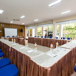 Meeting Rooms at The Grove Express Timoho Hotel