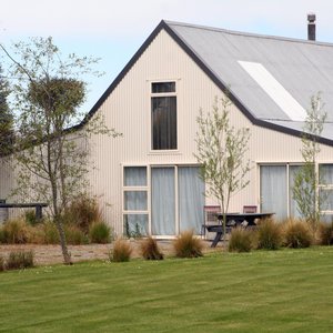 Accommodation is in a seperate building from host's residence - very private.