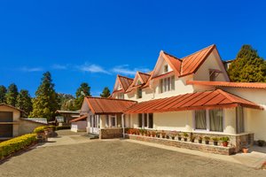 The Earl's Court by Leisure Hotels Group in Nainital