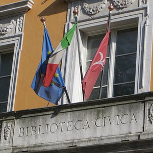 tourist information center trieste