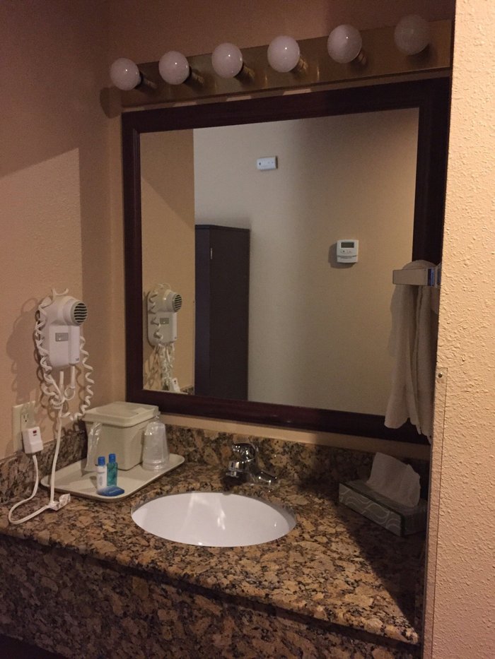 INN & SUITES OF MERRILLVILLE (IN): 16 fotos, comparação de preços e ...