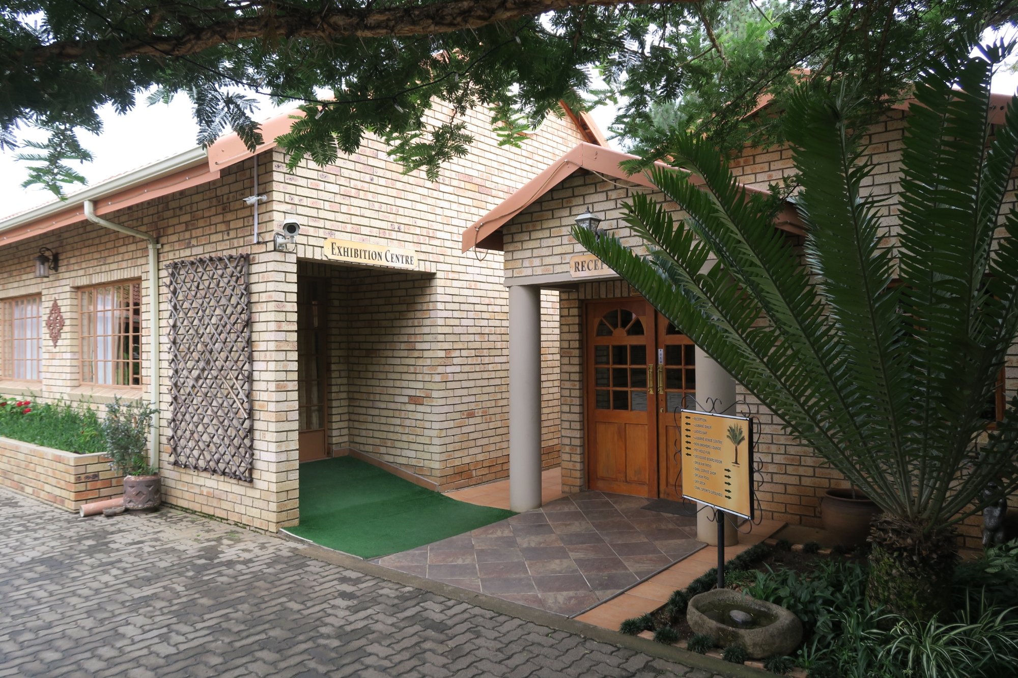 THE OVAL B&B (Dundee, KwaZulu-Natal) - Guesthouse Reviews, Photos, Rate ...