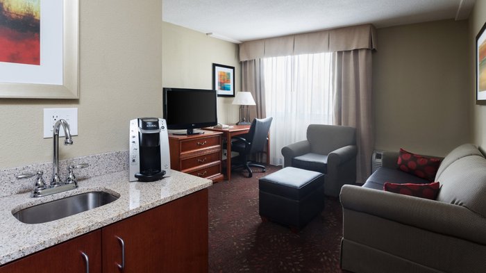 Holiday Inn Cincinnati-Riverfront, an IHG Hotel Shuttle Bus Service ...