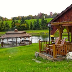 Pavilion and hammock area near pond. Very relaxing!