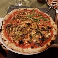 Pizza quattro stagioni vegetariana